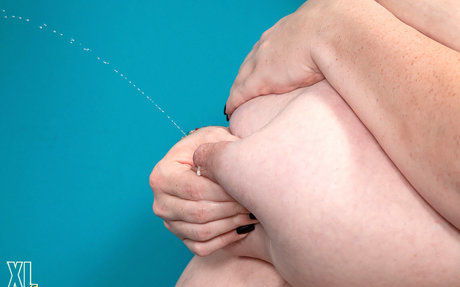 Lexxxi Luxe onlyfans leaked pics