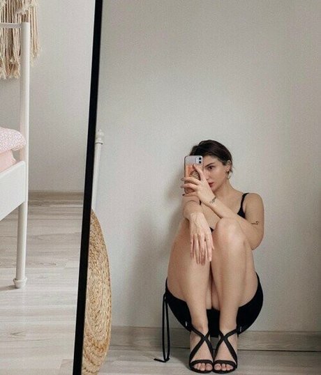 buseeylmaz97 onlyfans sex leaks