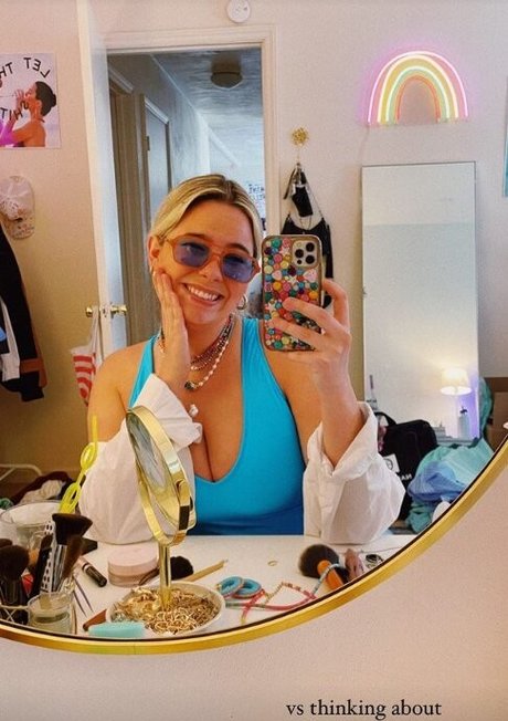 Emma Topps onlyfans nude leaks