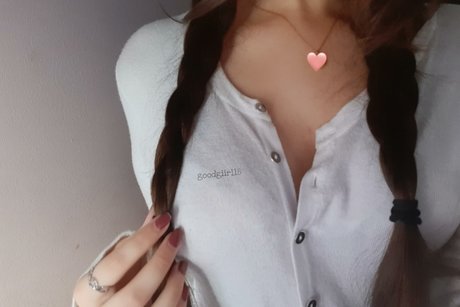 GoodGiirl18 onlyfans joi