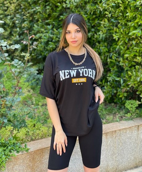 Gaelle Fares onlyfans picture