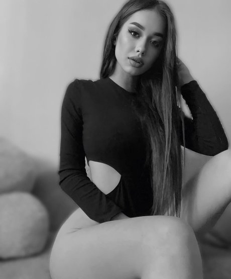 Sophia Adamova onlyfans sex tape