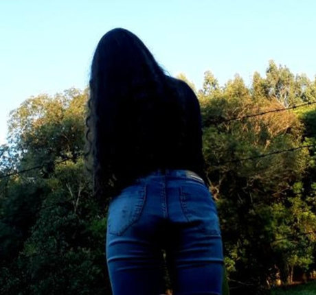 Friend s Pretty Feet boobs onlyfans