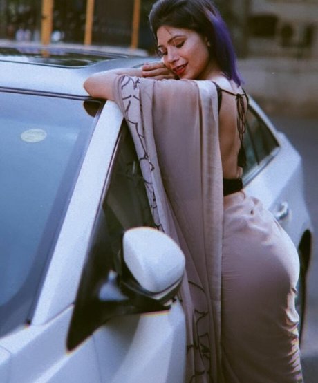 bossgirlannie onlyfans model photos