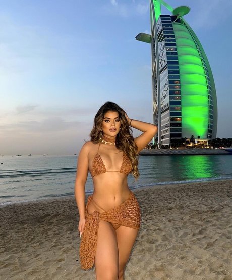 Dayanna Comas onlyfans nude leak