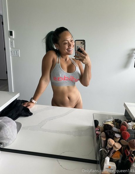 Ice queen143 only fans