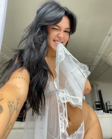 lunaellie onlyfans desnuda