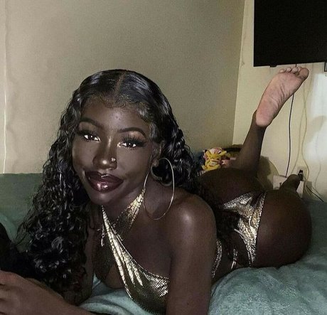 Cyn Kaine nude onlyfans