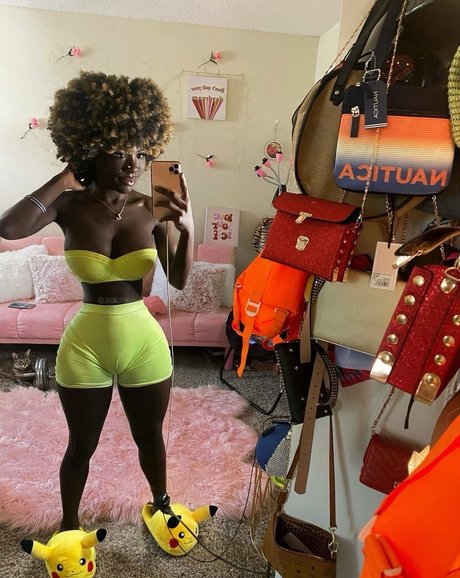 Cyn Kaine onlyfans leaked free