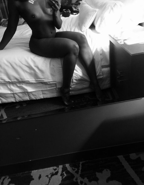 Dnay Baptiste desnuda onlyfans