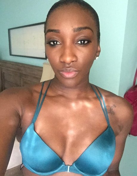 Dnay Baptiste onlyfans naked leak