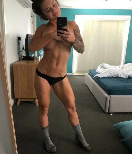 Paige Mills naked onlyfans