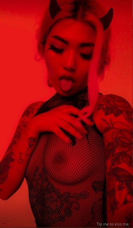 Lunachrissy leaked onlyfans pictures