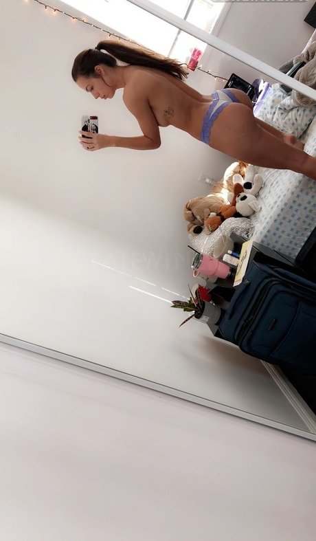 sarahjolzzz onlyfans exposed