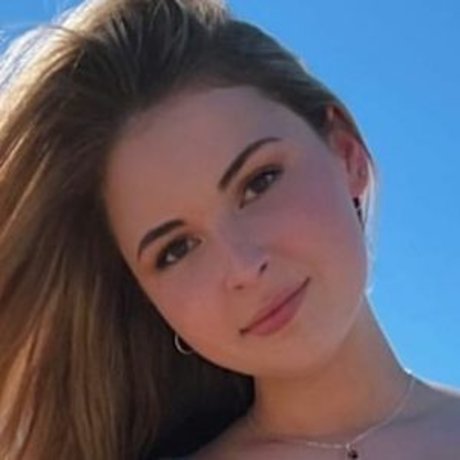 zaraczellmer onlyfans posts