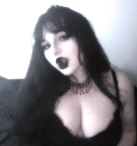 Crucifixkittie Profile pic