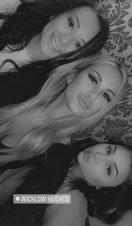 Kayla Lynne Hilton onlyfans model