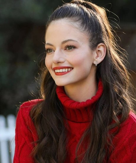 Mackenzie Foy leaked only fans porn