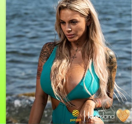 Andzelika Kramer nude porn onlyfans