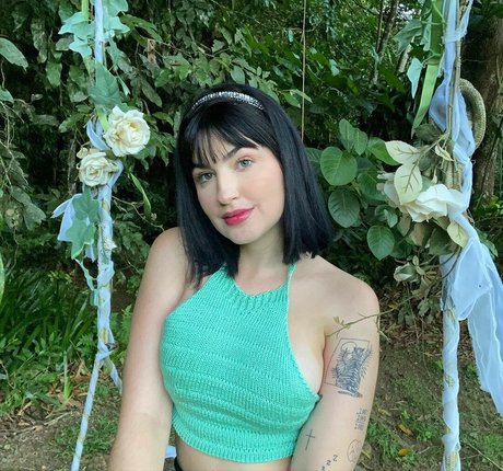 Bella Sant leaked onlyfans