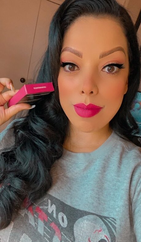 Vivacious Veteran onlyfans leak new