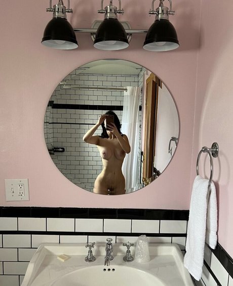 dixiemtzz onlyfans nide