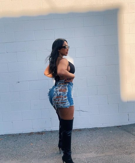 iLLi y leaked onlyfans photos