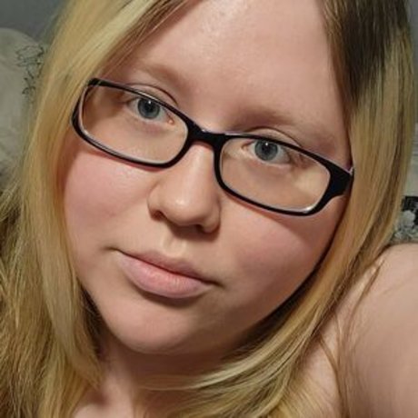 geekikitten onlyfans desnuda