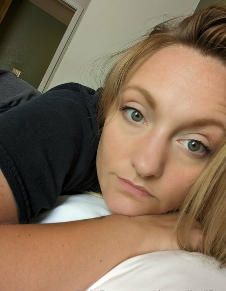 theradicalfox onlyfans leaks nudes