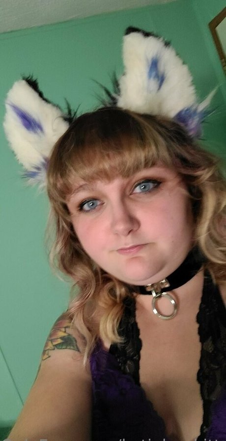 katiebugkitty122 onlyfans nude pics