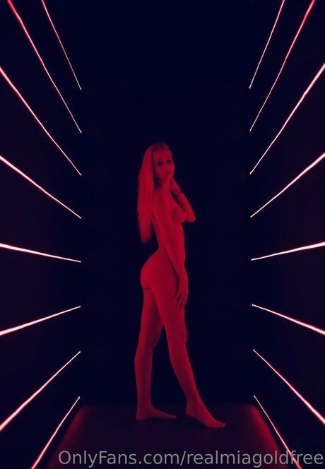 realmiagoldfree porn only fans