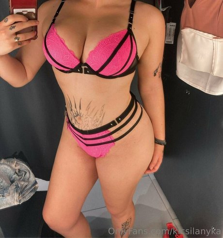 kicsilanyka sex onlyfans