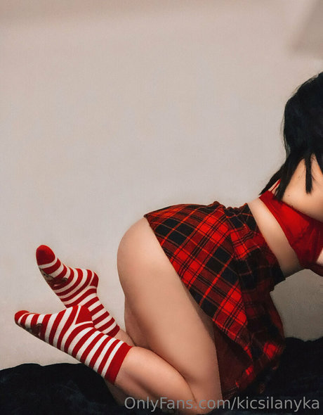 kicsilanyka onlyfans leaked