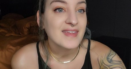 MalAfterMidnight onlyfans page