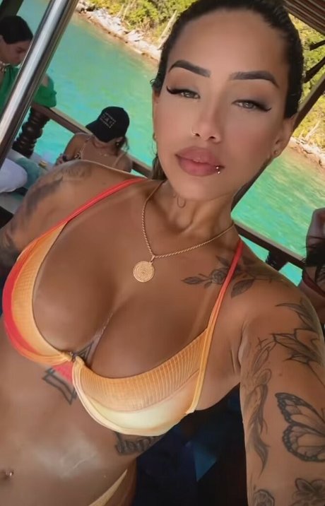 Muito Linda onlyfans nudes