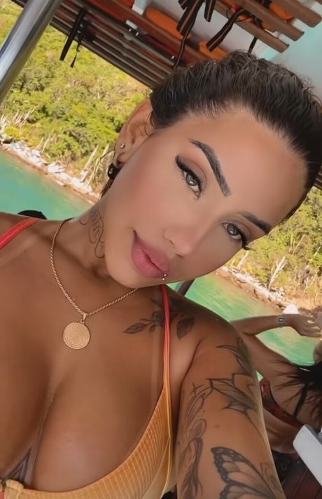 Muito Linda onlyfans hot