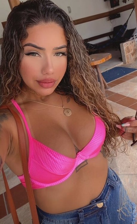 Muito Linda onlyfans.