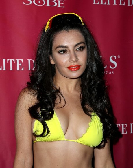 Charli XCX onlyfans pics