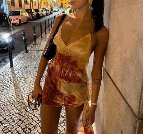 Dua Lipa onlyfans photos