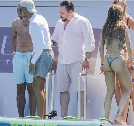 Rita Ora Profile pic