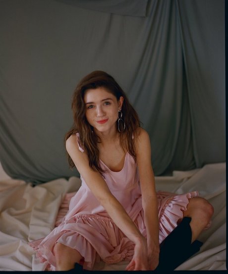 Natalia Dyer onlyfans leak fuck