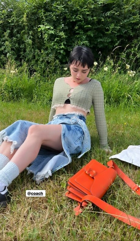 Maisie Williams only fans content