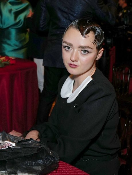 Maisie Williams Profile pic