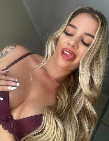 sexybatwomen xxx onlyfans