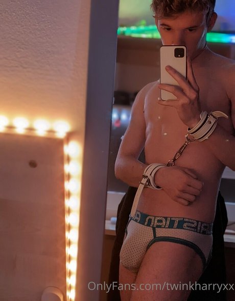 twinkharryxx hot onlyfans