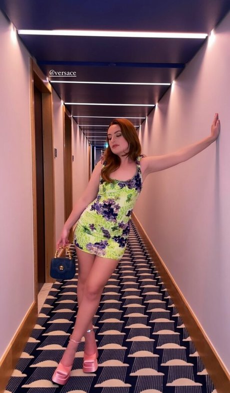 Amelia Dimoldenberg sex onlyfans