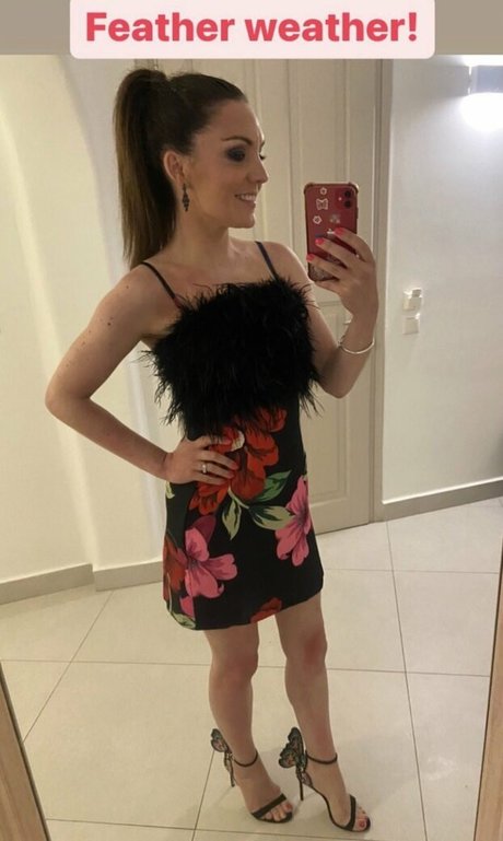 Laura Tobin onlyfans leak porn