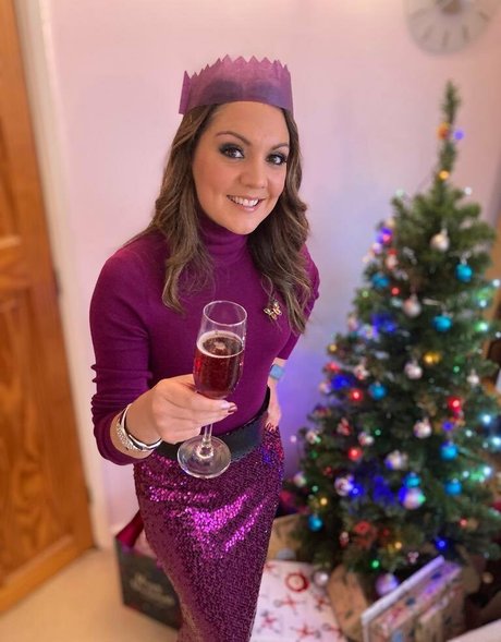 Laura Tobin Profile pic