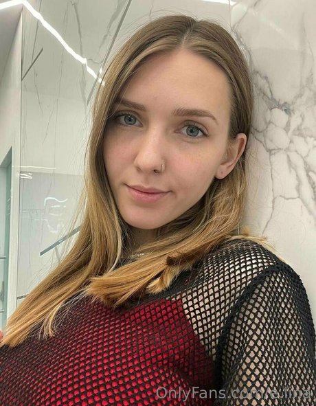 e lina onlyfans strip tease