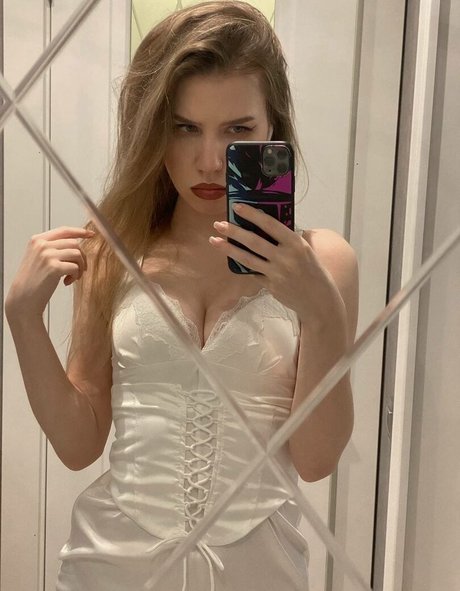 ASMR MOOD onlyfans creator